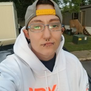 Meet your Posher, Desmond